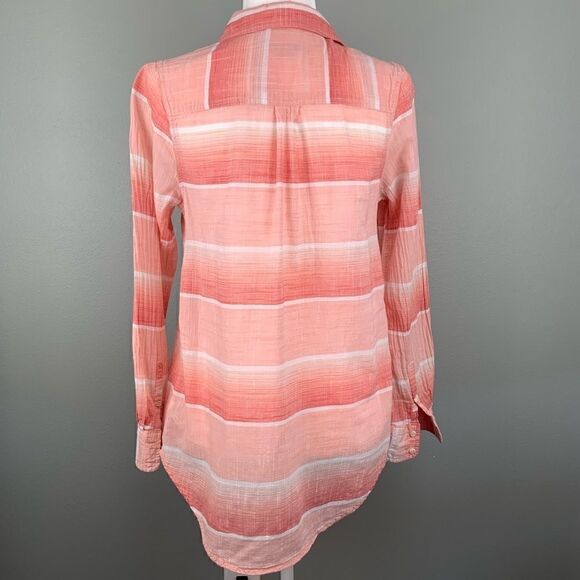 Merlona Pink and White Tunic, Size M - Picture 2 of 8